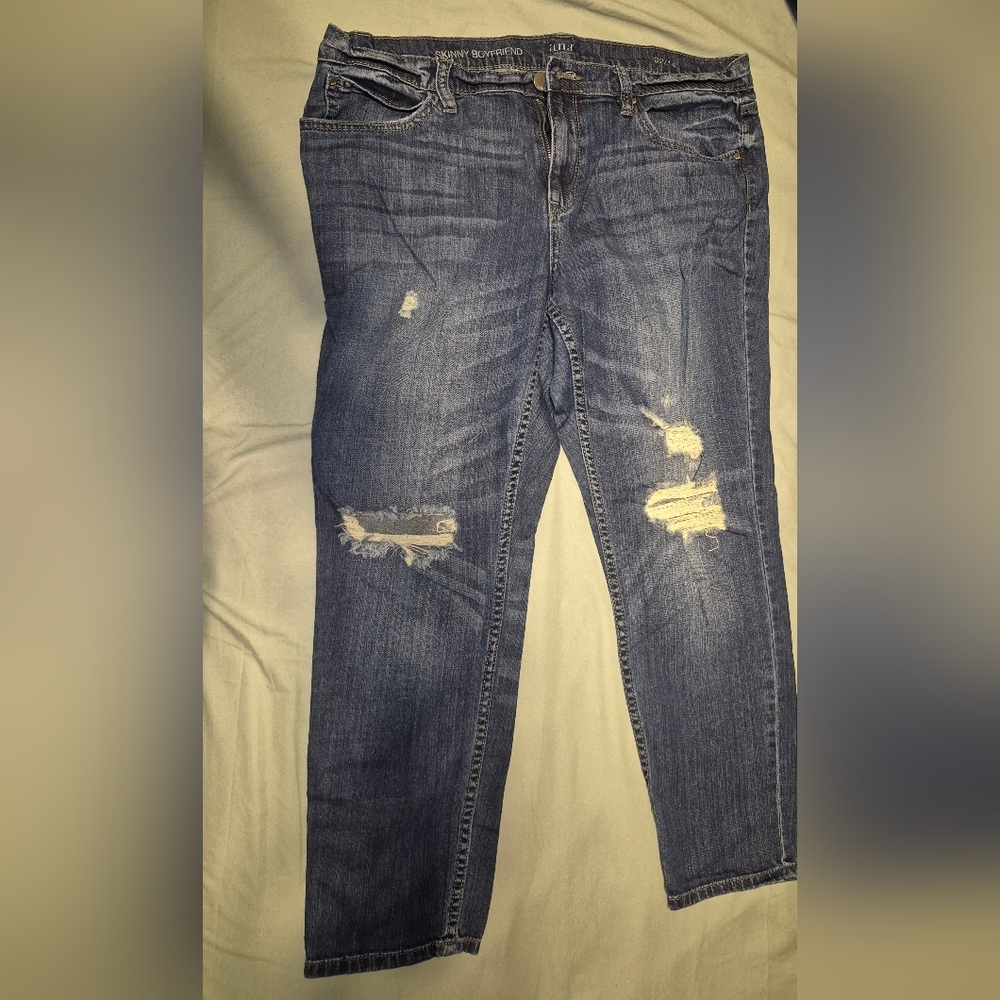 Women's Distressed Blue Jeans